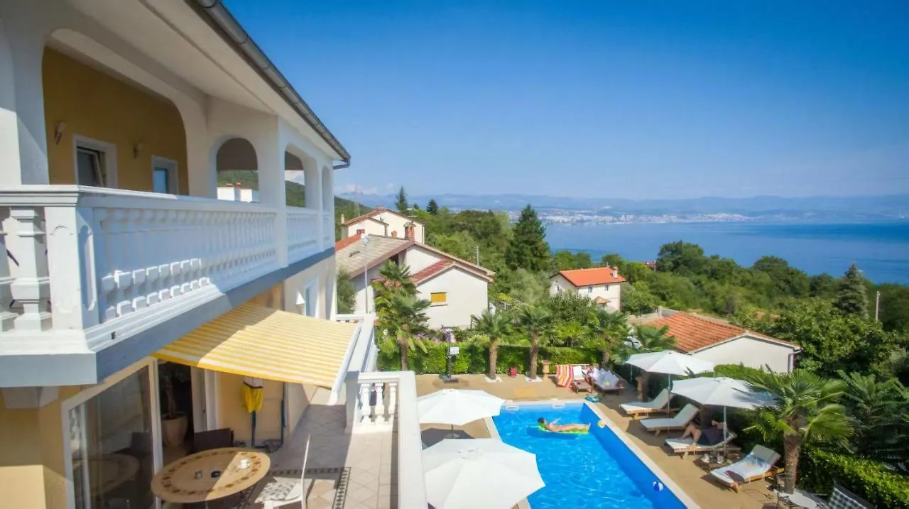 Apartments Villa Chiara Opatija Ičići Horvátország